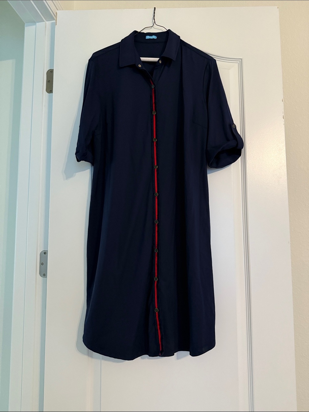 J. McLaughlin navy blue dress distinct red trim snap-up front women’s